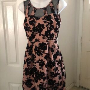 Storm black and mauve burnt out black burnt out flowers size M